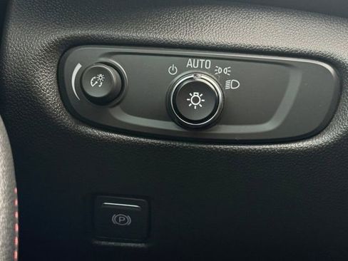 Used 2020 Chevrolet Blazer RS image 12