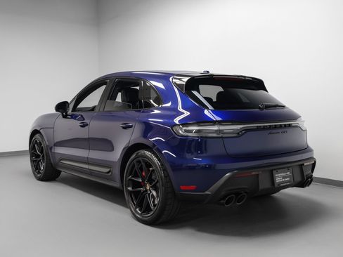 Certified 2024 Porsche Macan GTS w/ GTS Sport Package AWD/4WD image 3