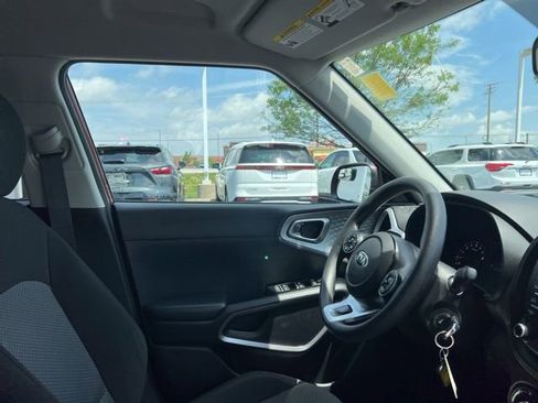 Certified 2021 Kia Soul LX FWD image 31