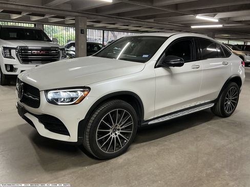 Used 2023 Mercedes-Benz GLC 300 4MATIC Coupe image 4