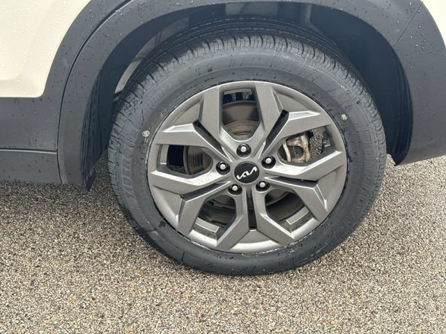 Used 2024 Kia Seltos S AWD/4WD image 32