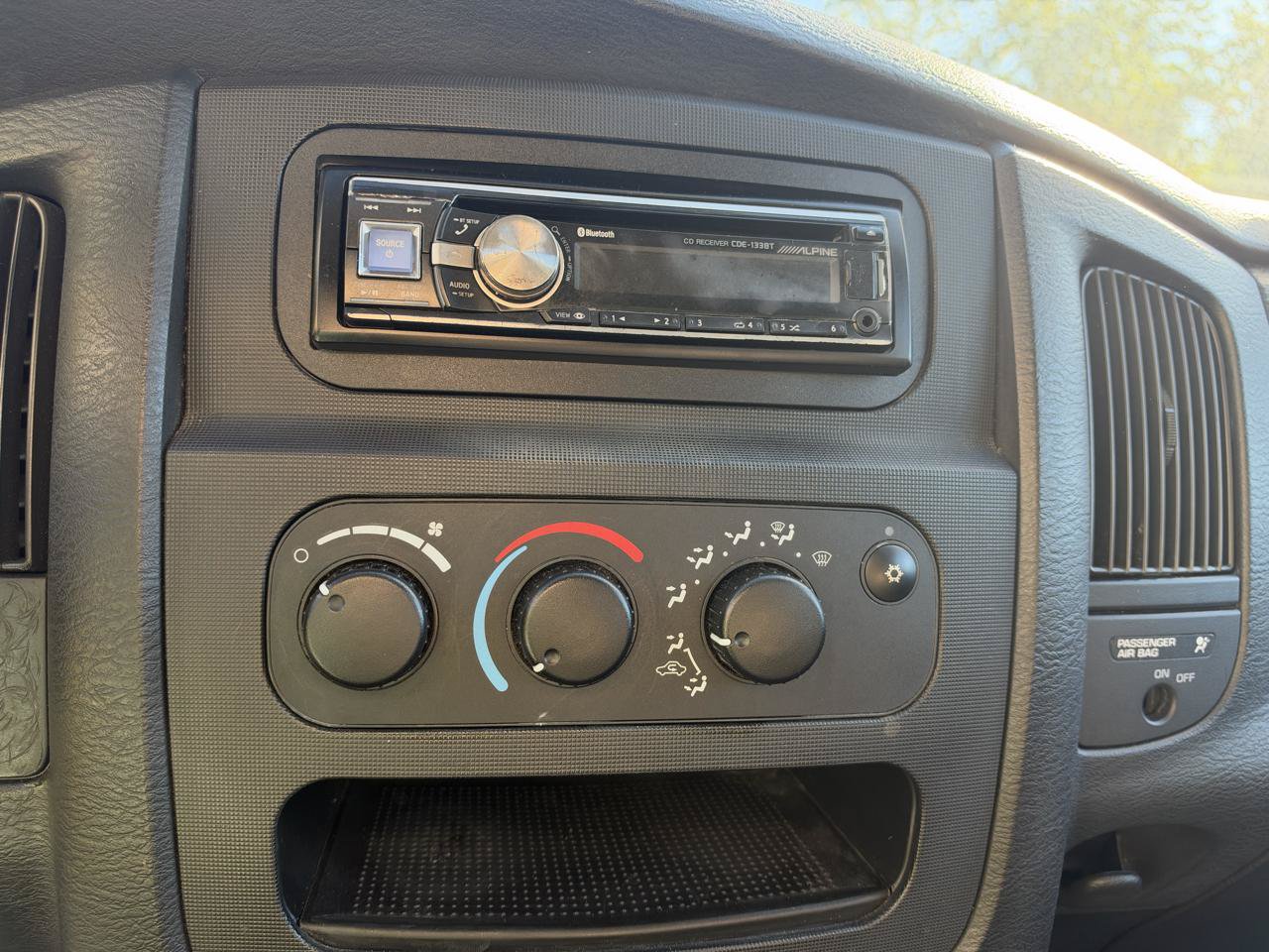 Used 2004 Dodge Ram 1500 Truck ST w/ ST Value Group RWD image 23