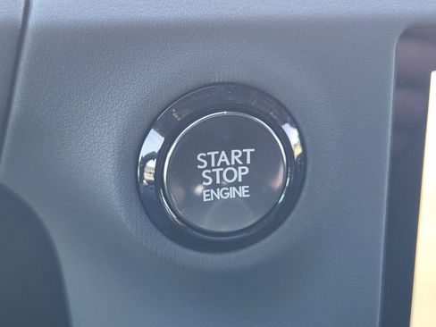 Used 2025 Lexus GX 550 image 25