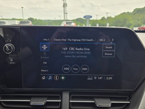 Used 2024 Chevrolet Trax LS image 32