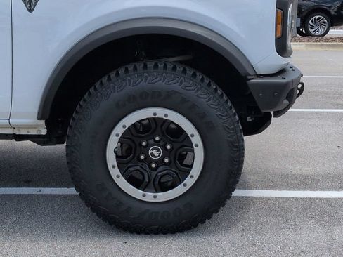 Certified 2022 Ford Bronco 4-Door w/ Sasquatch Package AWD/4WD image 11