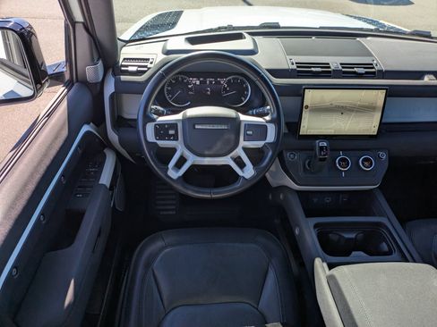 Used 2023 Land Rover Defender 130 X-Dynamic SE AWD/4WD image 31