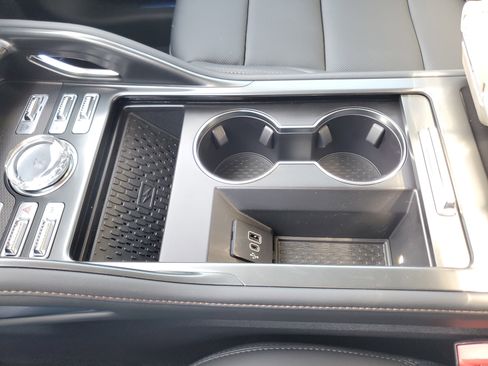 New 2026 Lincoln Nautilus Premier image 26