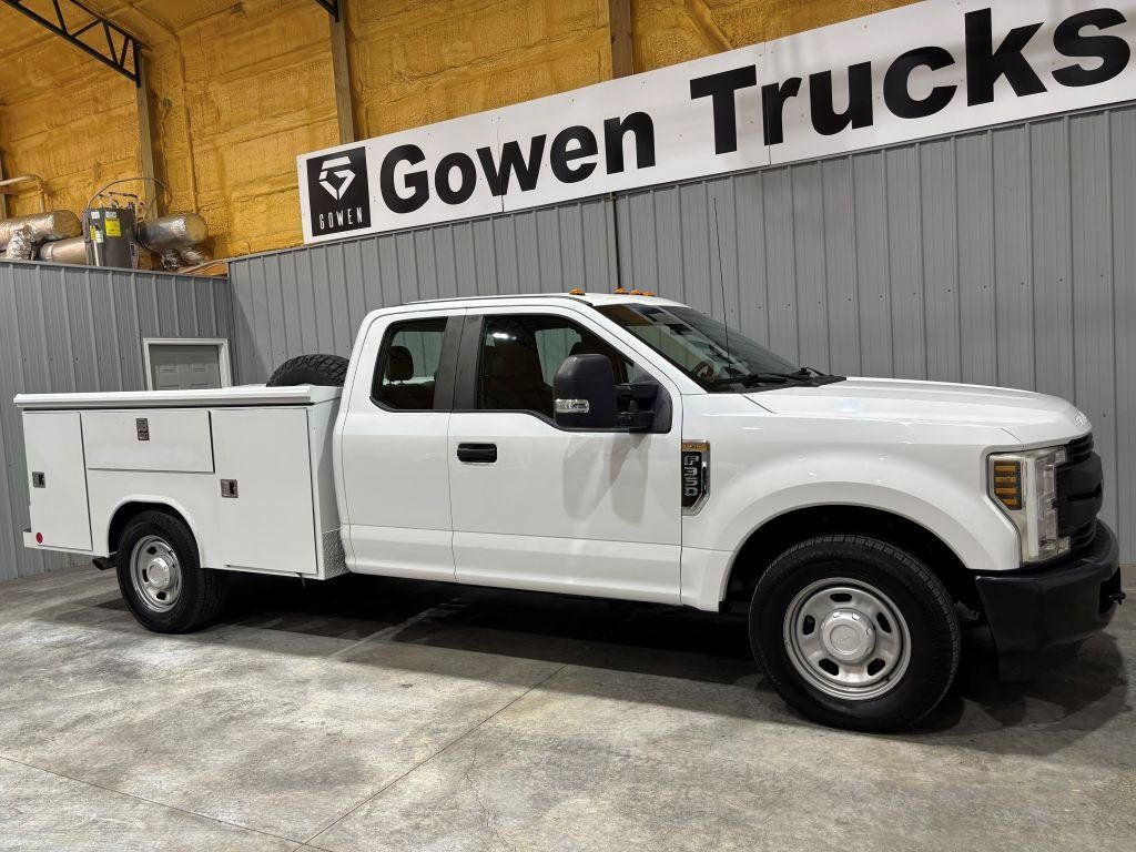 Used 2019 Ford F350 XL w/ Power Equipment Group RWD image 3
