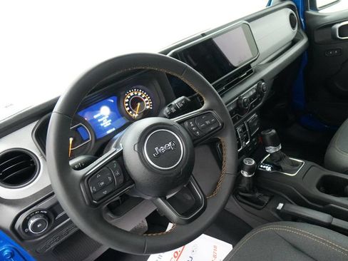 Used 2024 Jeep Wrangler Unlimited Sport AWD/4WD image 14