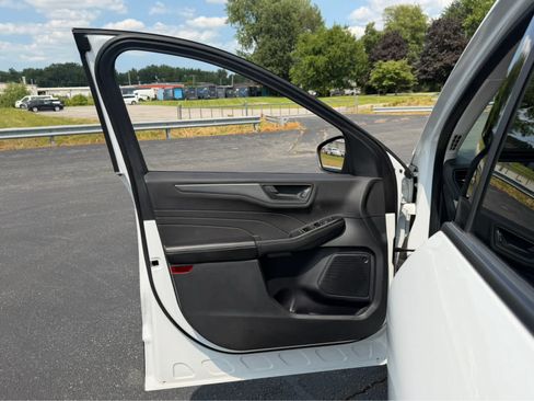 Used 2023 Ford Escape Active AWD/4WD image 14