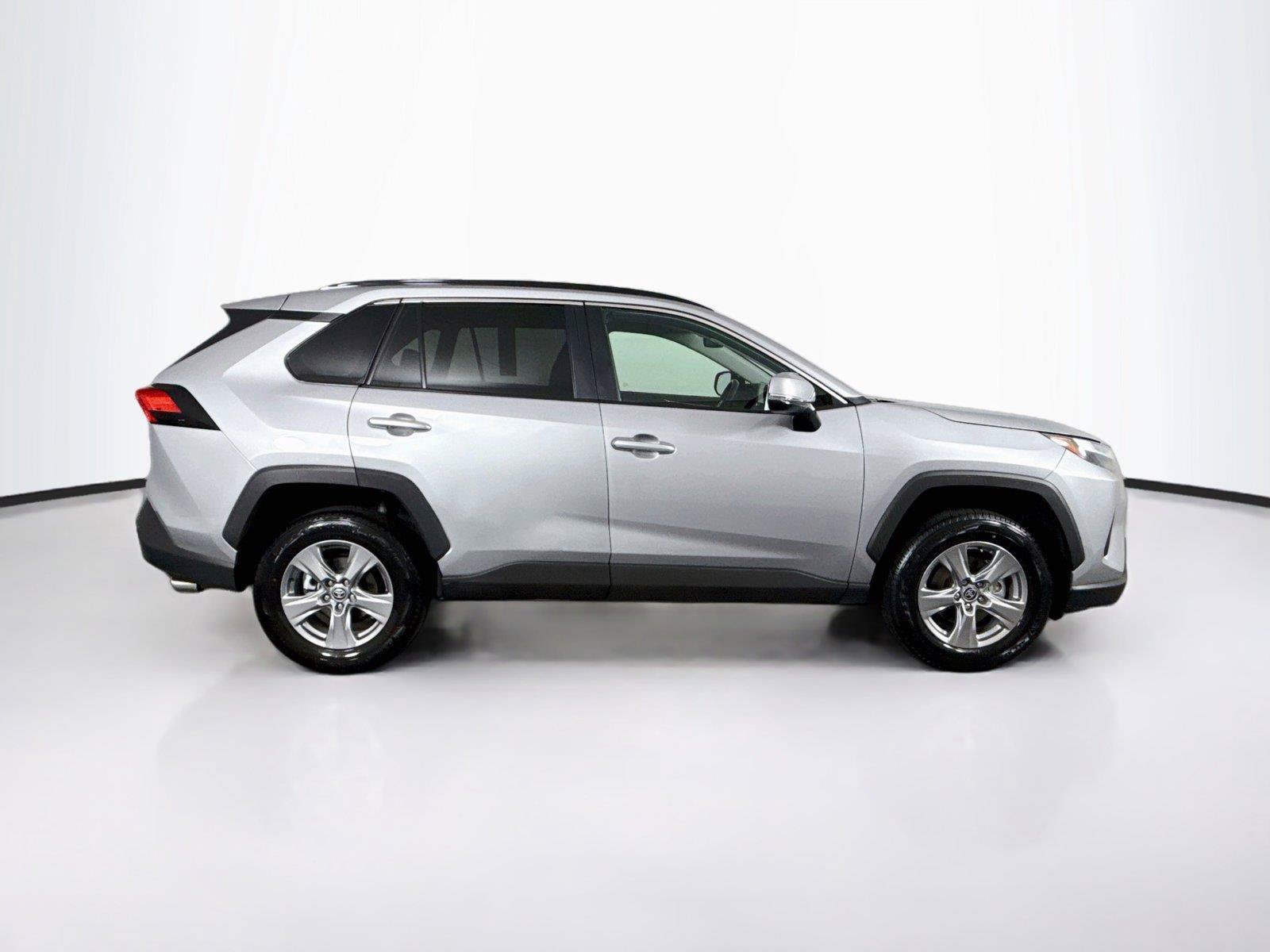 Certified 2025 Toyota RAV4 XLE FWD image 10