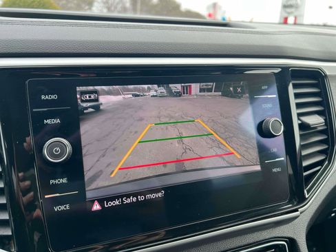 Used 2022 Volkswagen Atlas SE image 16