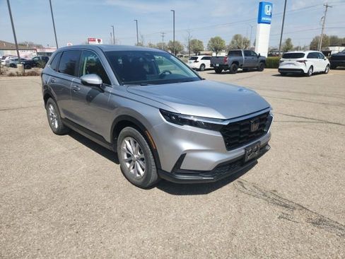 Used 2024 Honda CR-V EX image 3