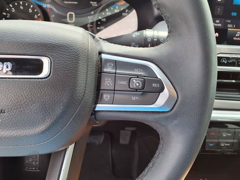 Used 2025 Jeep Compass Limited AWD/4WD image 20