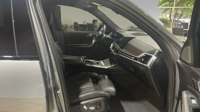 Used 2024 BMW X7 M60i w/ Executive Package AWD/4WD image 3