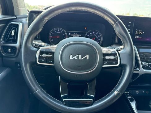 Used 2023 Kia Sorento S AWD/4WD image 19