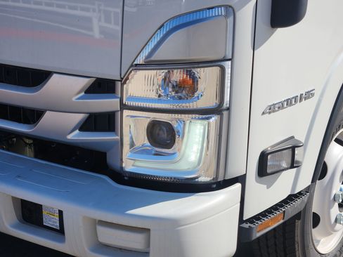 New 2025 Chevrolet Low Cab Forward image 14