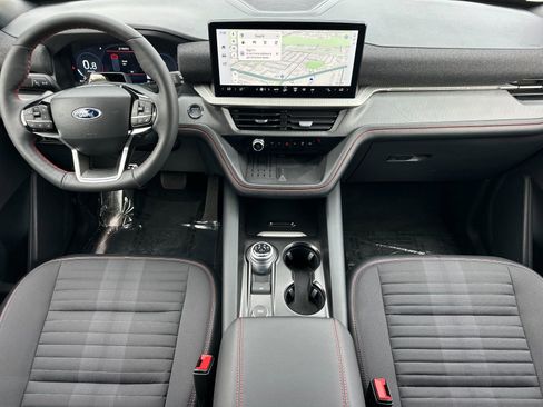 New 2025 Ford Explorer ST-Line w/ Premium Package image 15