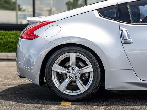 Used 2012 Nissan 370Z Touring w/ Aerodynamics Pkg RWD image 11
