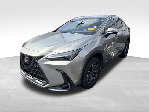 Used 2025 Lexus NX 250 FWD w/ Accessory Package (2T) image 5