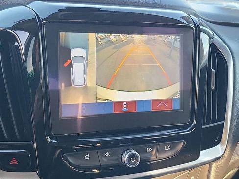 Used 2019 Chevrolet Traverse Premier w/ Driver Confidence II Package image 7