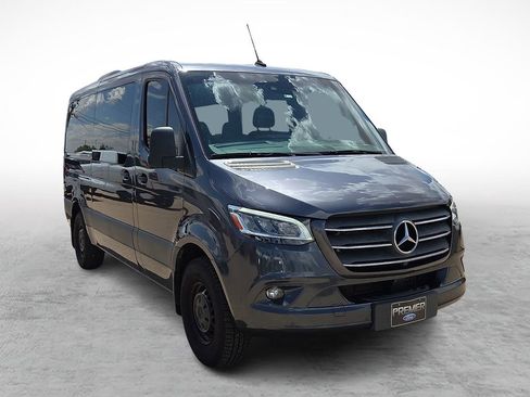 Used 2021 Mercedes-Benz Sprinter 2500 image 1