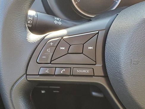 Certified 2025 Nissan Kicks Play S image 18