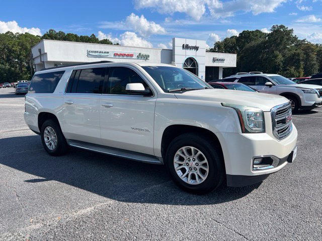 Used 2015 GMC Yukon XL SLT w/ Open Road Package AWD/4WD image 3