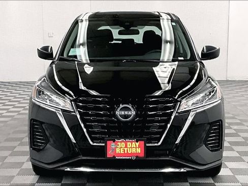 New 2025 Nissan Kicks Play S FWD image 15