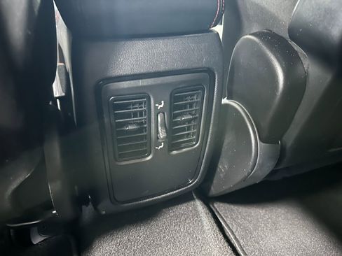 Certified 2023 Dodge Durango GT image 37