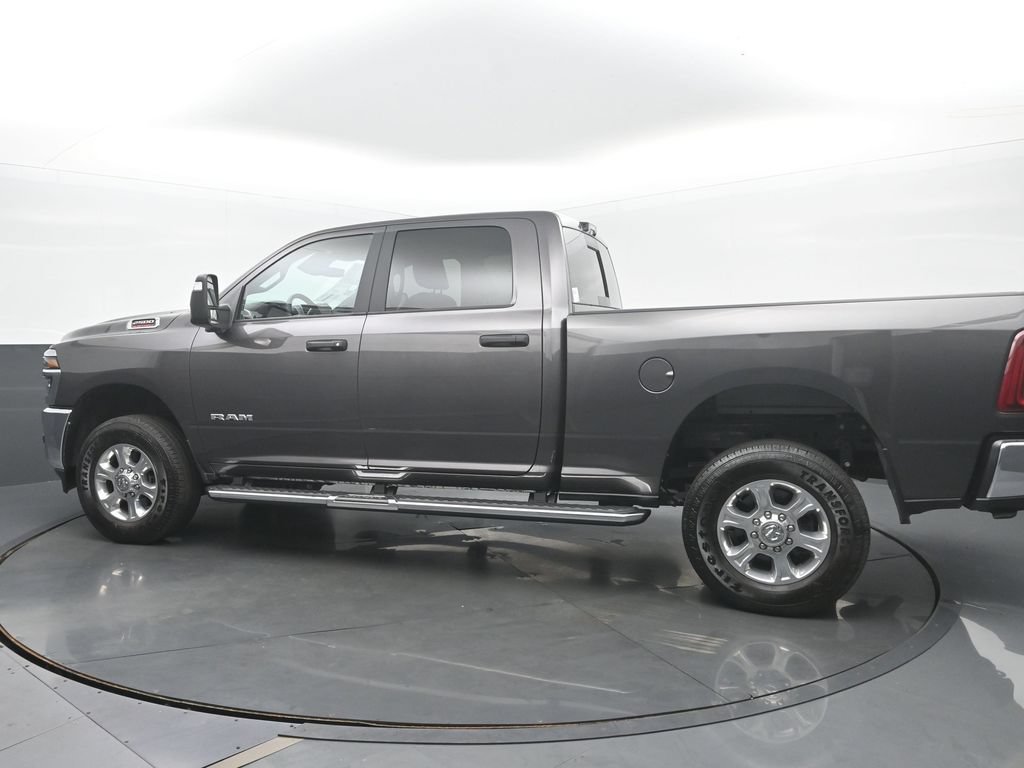 Used 2025 RAM 2500 Big Horn AWD/4WD image 3