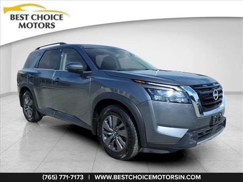 Used 2024 Nissan Pathfinder SV AWD/4WD image 1