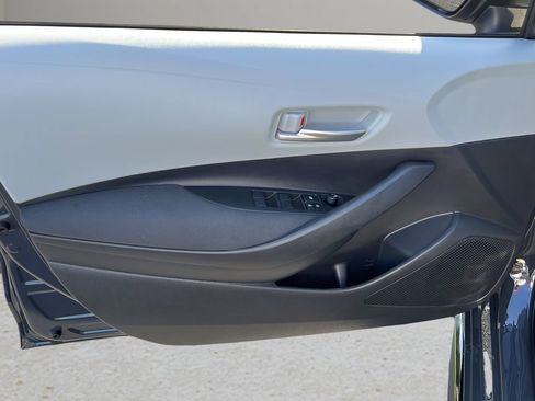 Certified 2026 Toyota Corolla SE FWD image 9