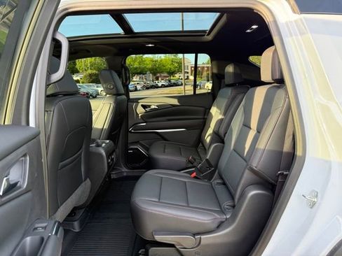 Used 2026 Chevrolet Traverse Z71 w/ Enhanced Driving Package AWD/4WD image 27