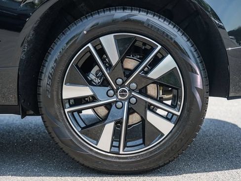 New 2026 Volvo XC60 B5 Plus w/ Protection Package Premier AWD/4WD image 19