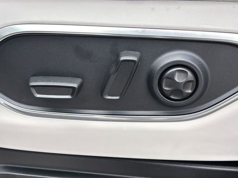 New 2026 Jeep Grand Wagoneer L Limited AWD/4WD image 12