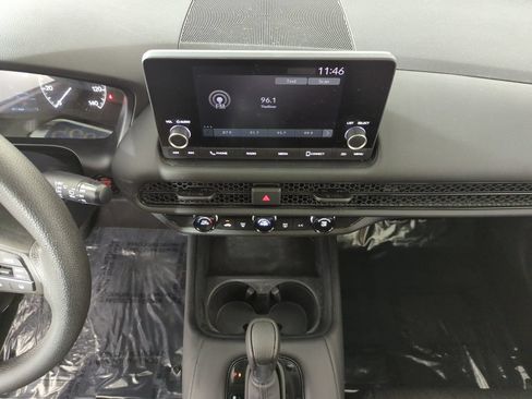 Certified 2025 Honda HR-V LX image 15