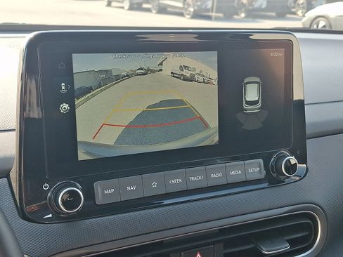 Certified 2022 Hyundai Kona Limited image 18