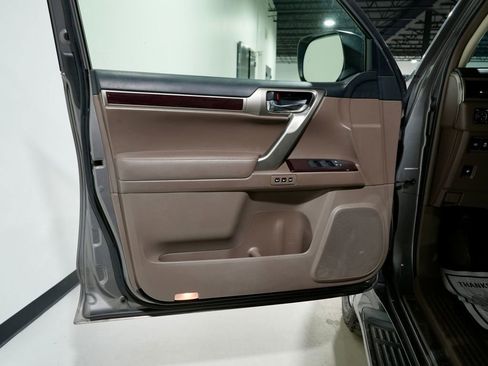 Used 2014 Lexus GX 460 w/ Premium Package image 14