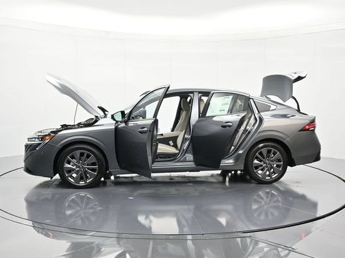 New 2026 Nissan Sentra SL w/ Floor Mat Package FWD image 47
