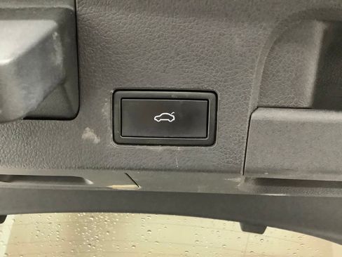 Used 2023 Volkswagen Arteon SEL AWD/4WD image 24