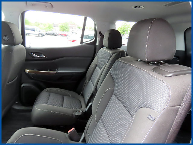 Used 2023 GMC Acadia SLE w/ Driver Convenience Package AWD/4WD image 10