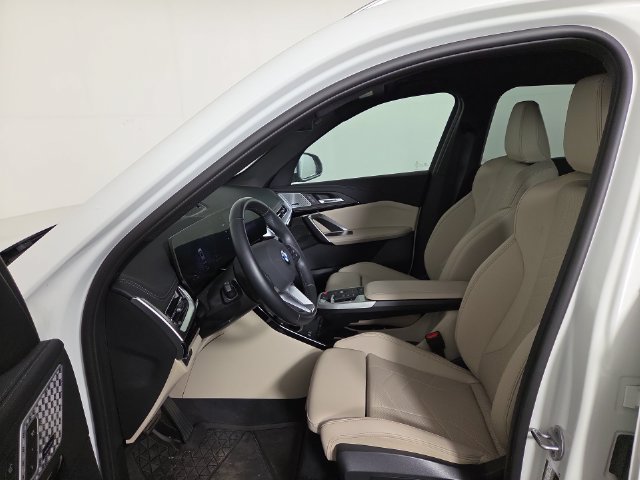 Used 2025 BMW X1 xDrive28i w/ Premium Package AWD/4WD image 12
