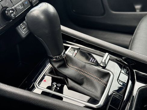 Used 2022 Jeep Compass Limited image 20