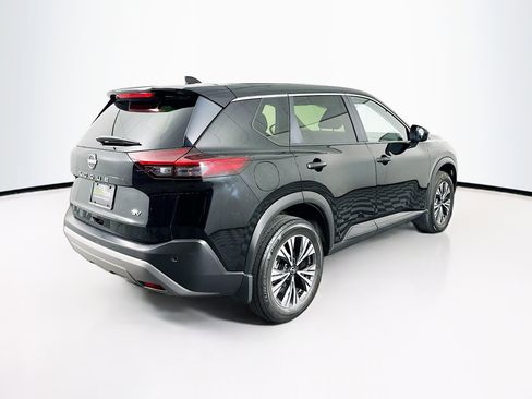 Used 2023 Nissan Rogue SV image 9