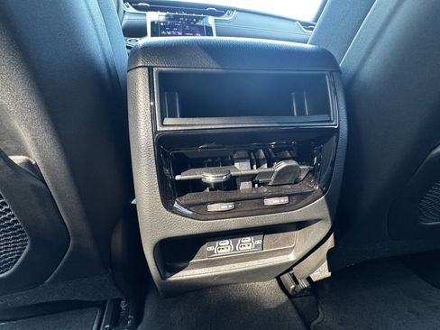 Used 2025 Jeep Grand Cherokee Laredo RWD image 24