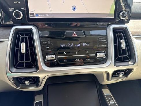 Used 2022 Kia Sorento S AWD/4WD image 30