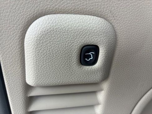 Used 2021 Jeep Grand Cherokee Limited AWD/4WD image 8