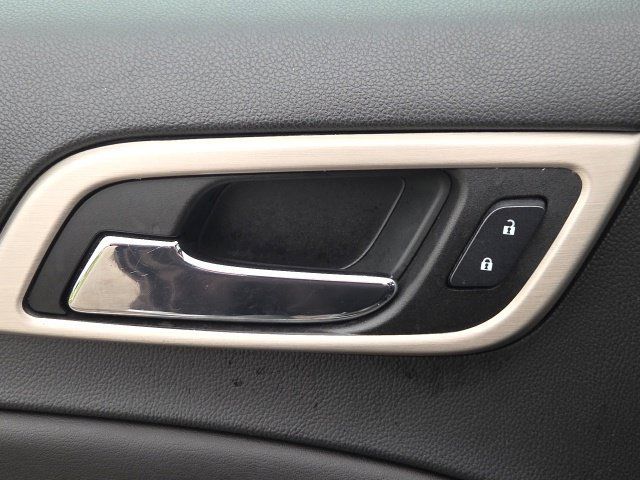 Used 2018 GMC Yukon XL Denali w/ Open Road Package AWD/4WD image 22