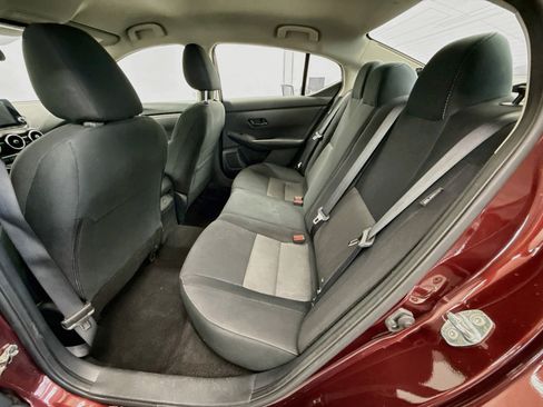 Used 2024 Nissan Sentra SV FWD image 25